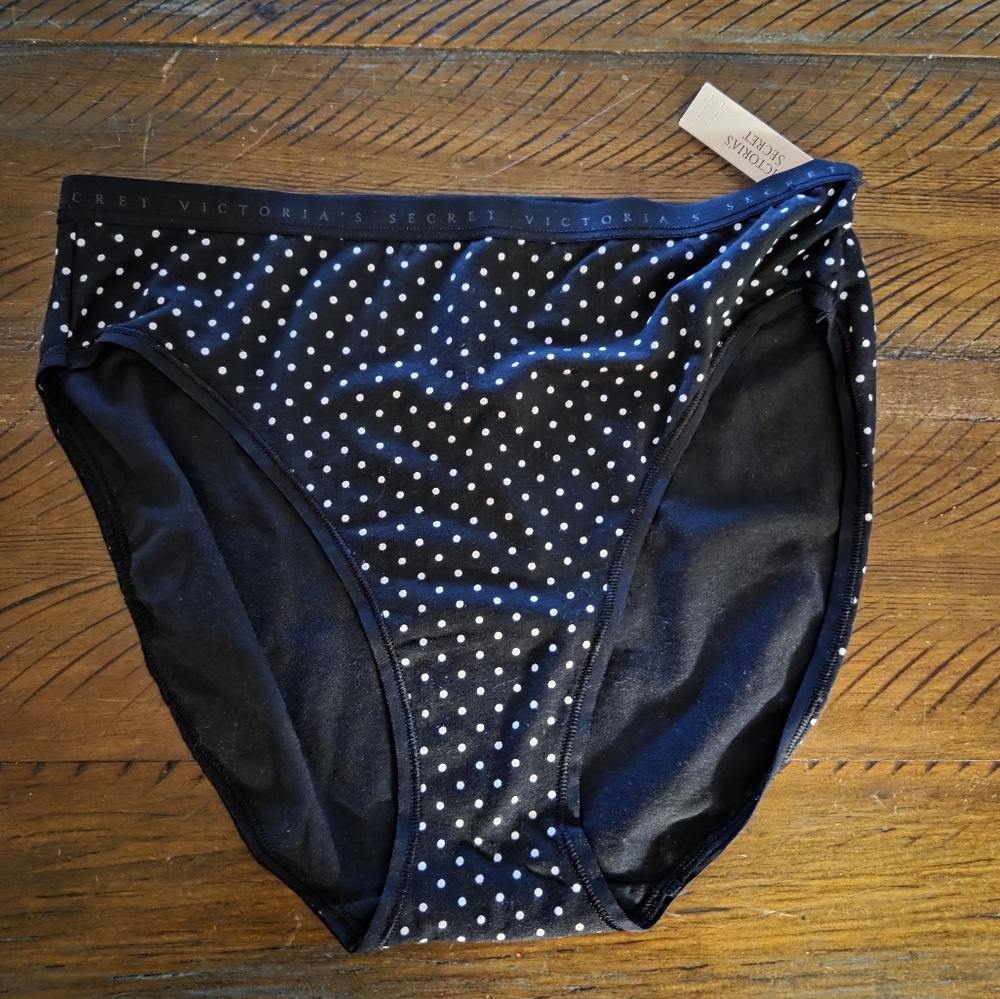 🎈2/$15 Victoria's Secret Black Polka Dot Panty- M